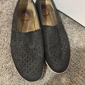 Earth Spirit Women's Black Perforated Loafers
